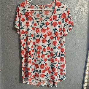 LuLaRoe classic tee/ medium